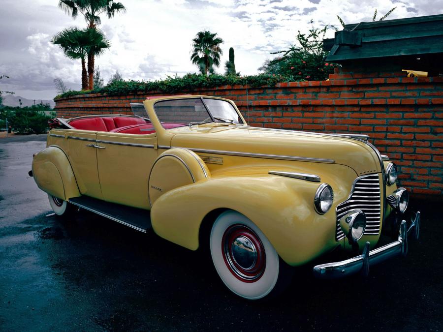  Buick Limited Fastback Convertible Phaeton 1940 года  (фото 2 из 10)